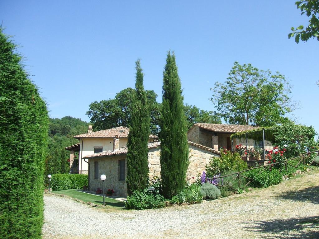 Вилла Borgo Del Molinello Сант'Альбино Экстерьер фото