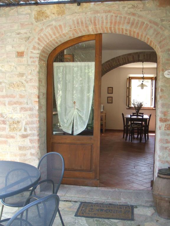 Вилла Borgo Del Molinello Сант'Альбино Экстерьер фото
